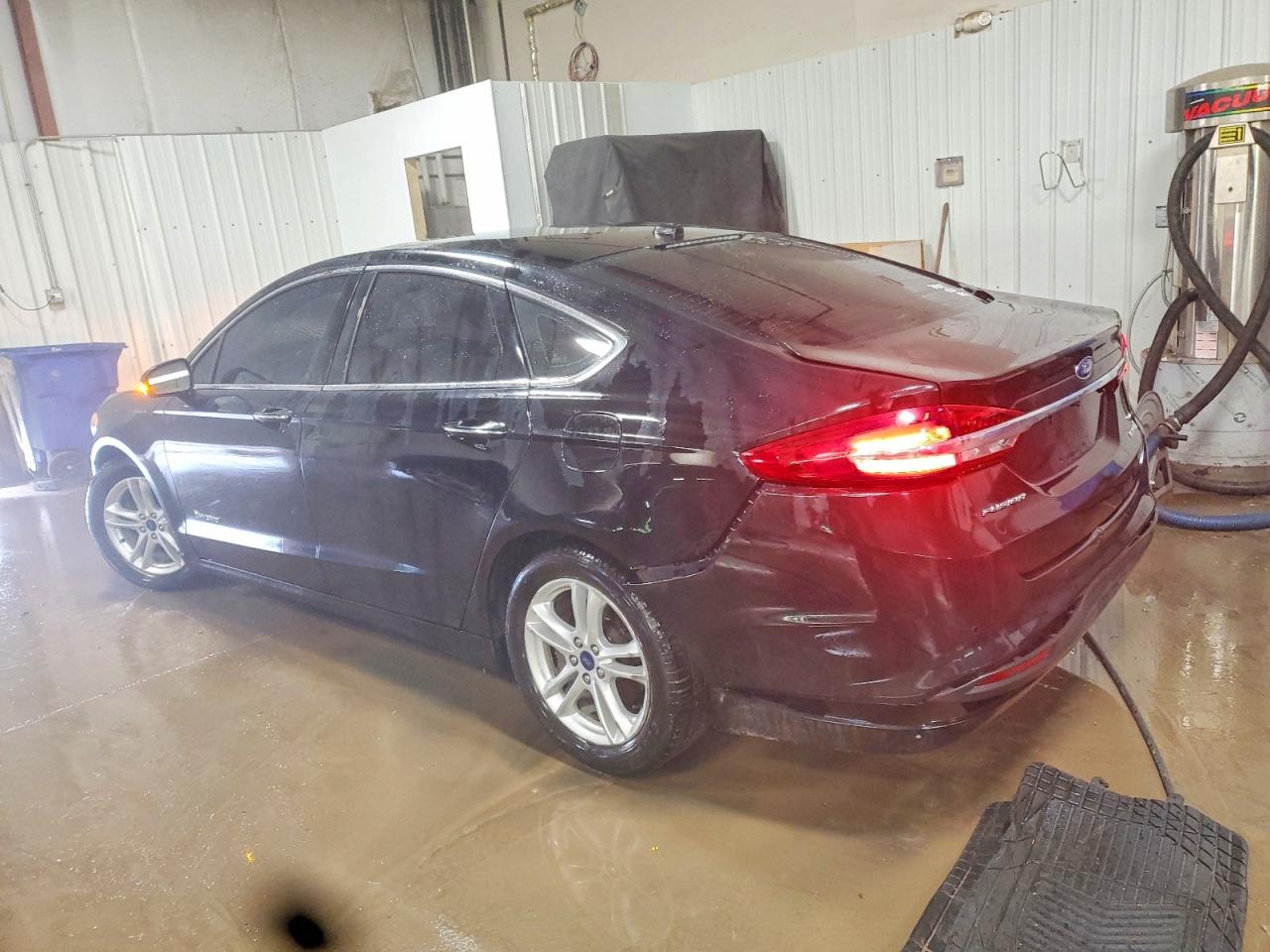 2018 FORD FUSION SE HYBRID photo 2