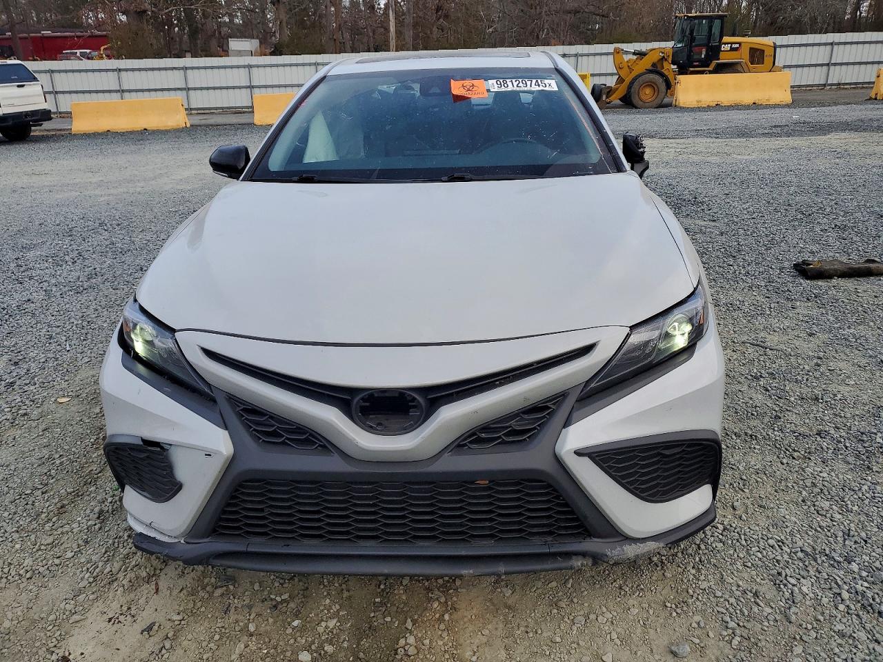 2022 TOYOTA CAMRY SE photo 5