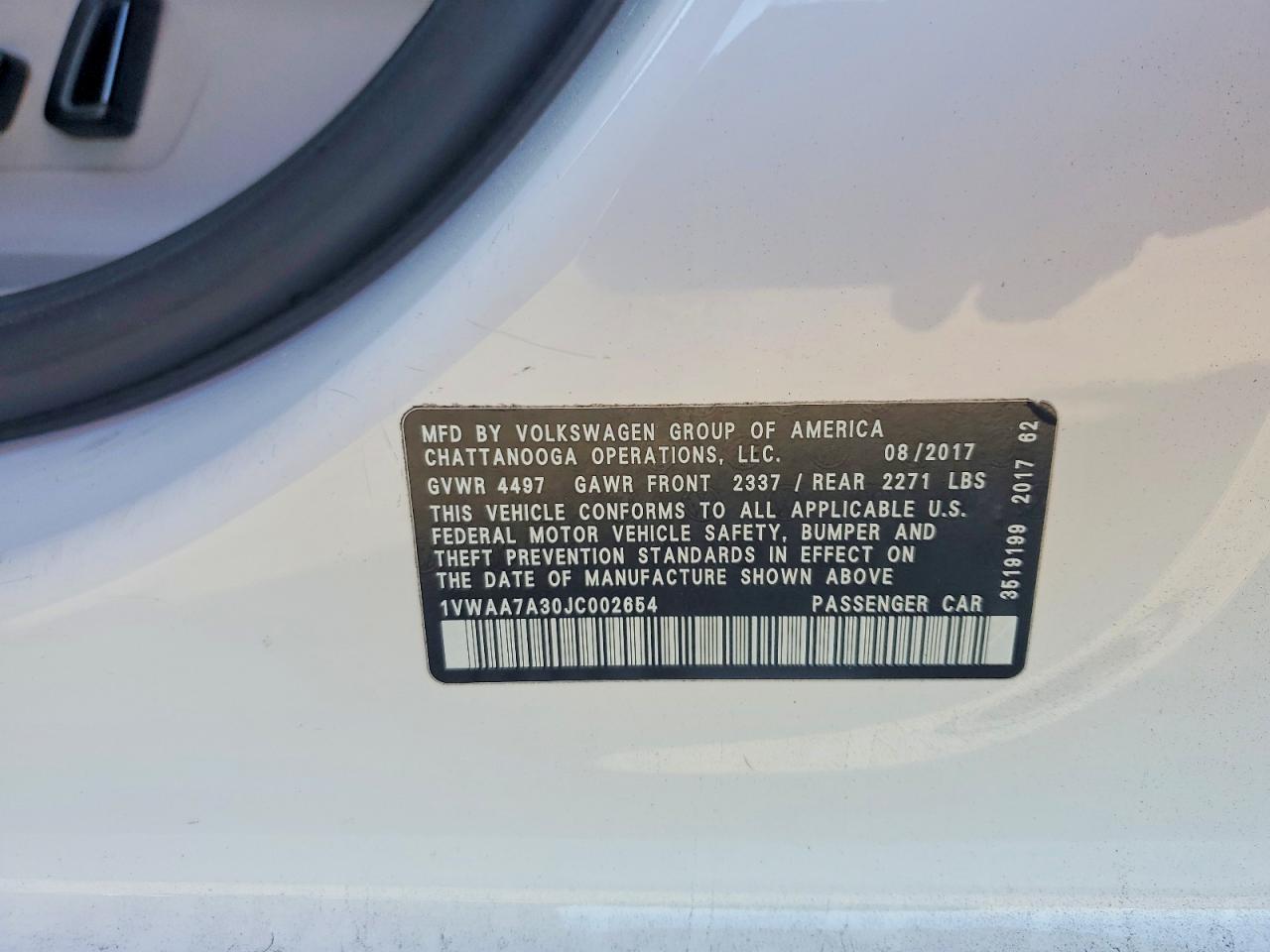 2018 VOLKSWAGEN PASSAT S photo 12