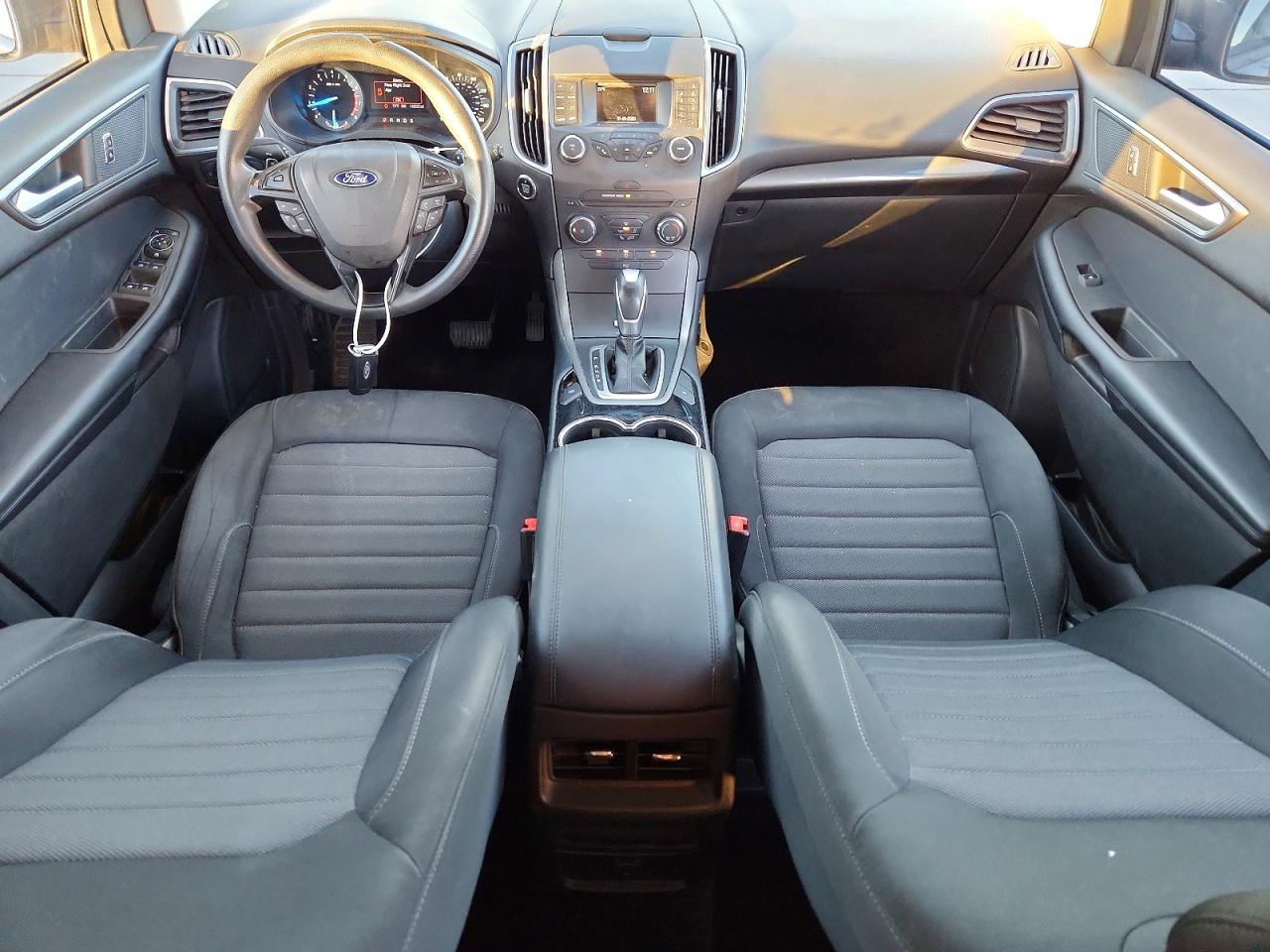 2017 FORD EDGE SE photo 8