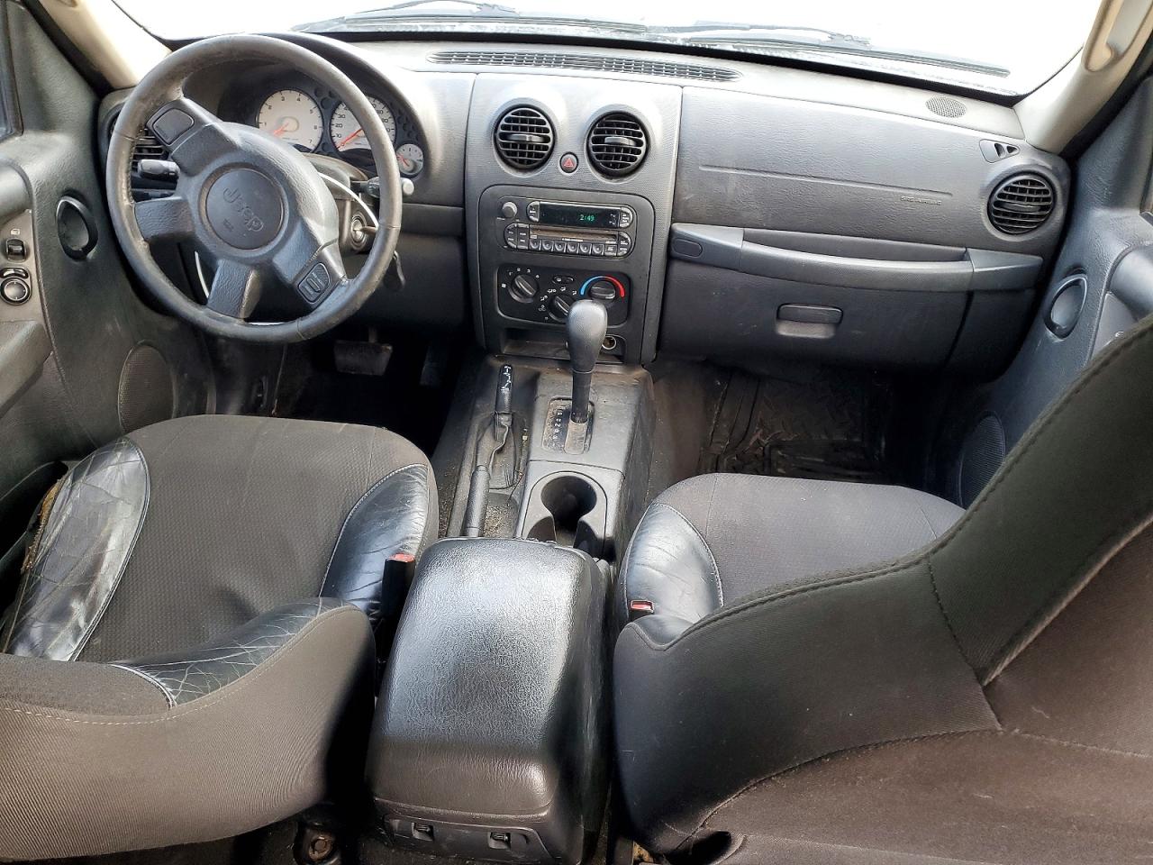 2004 JEEP LIBERTY RENEGADE photo 8