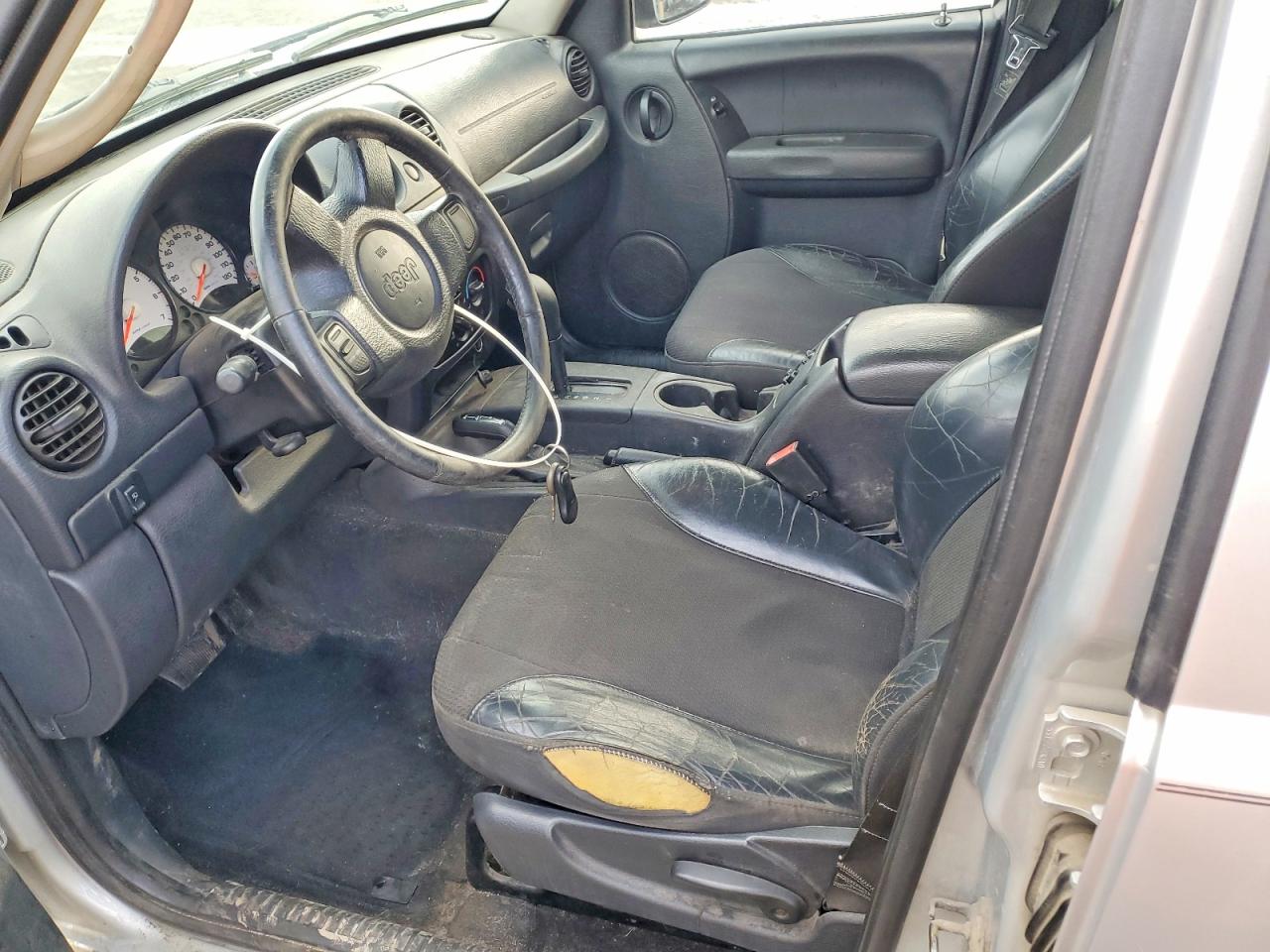 2004 JEEP LIBERTY RENEGADE photo 7