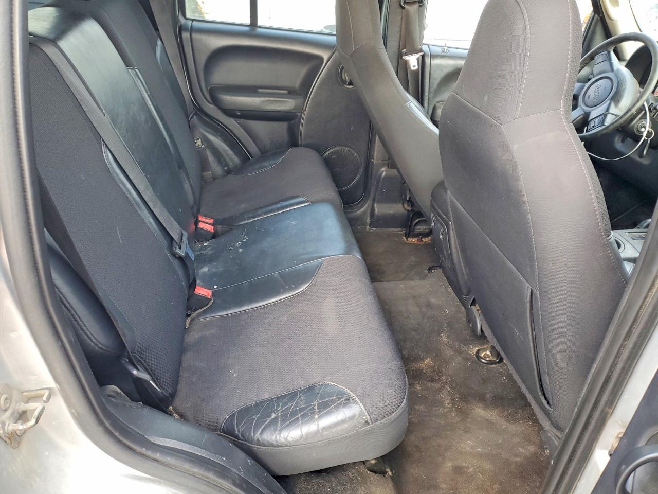 2004 JEEP LIBERTY RENEGADE photo 10
