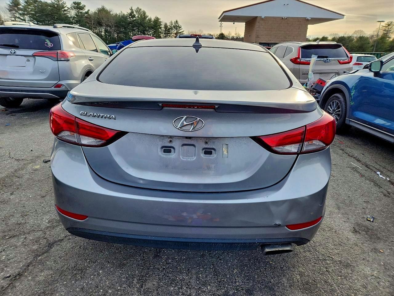 2014 HYUNDAI ELANTRA SE photo 6