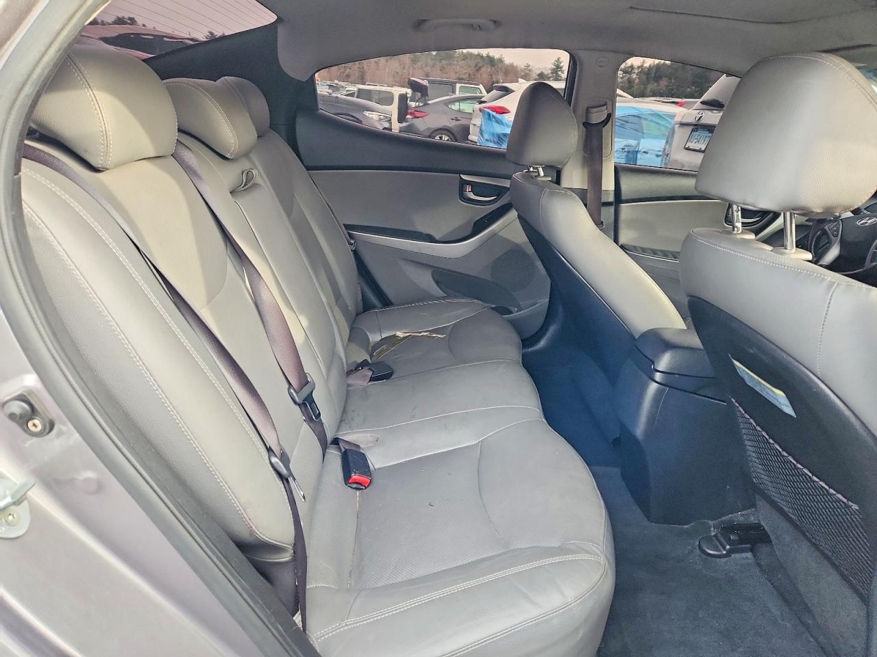 2014 HYUNDAI ELANTRA SE photo 10