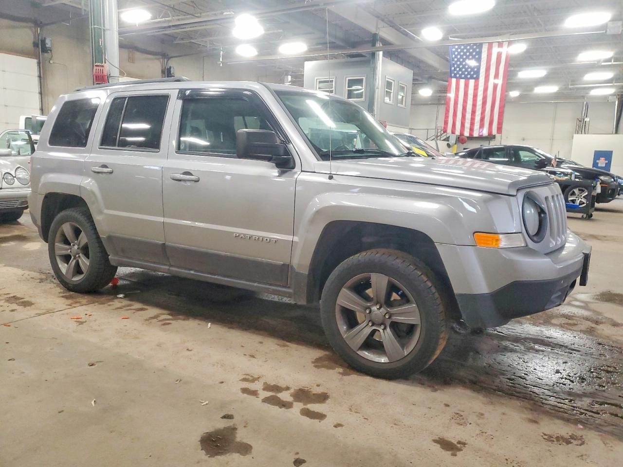2015 JEEP PATRIOT LATITUDE photo 4