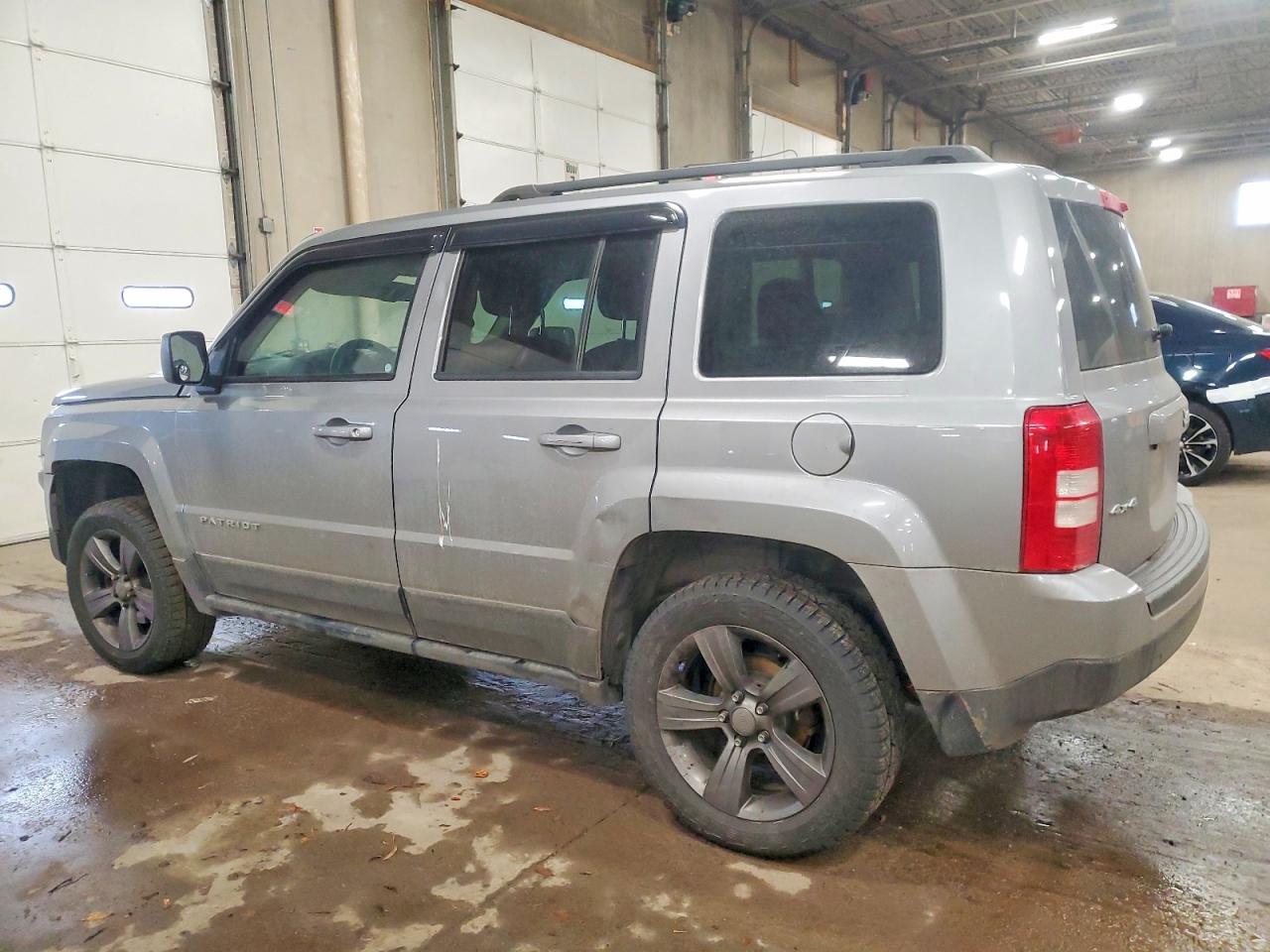 2015 JEEP PATRIOT LATITUDE photo 2