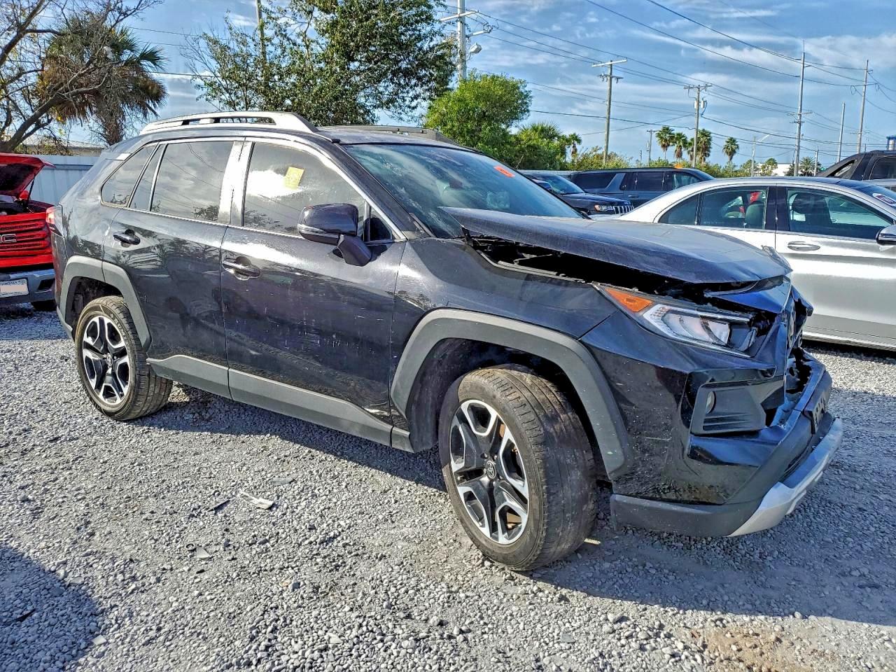 2021 TOYOTA RAV4 ADVENTURE photo 4