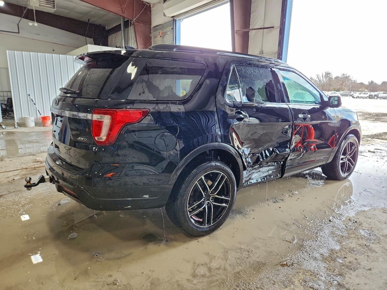 2018 FORD EXPLORER photo 3