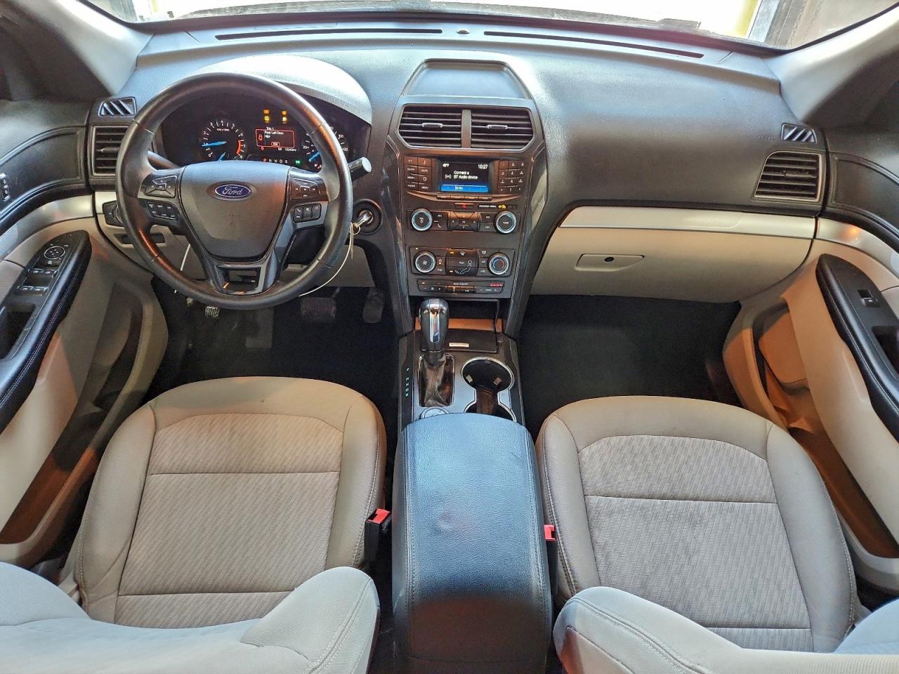2018 FORD EXPLORER photo 8