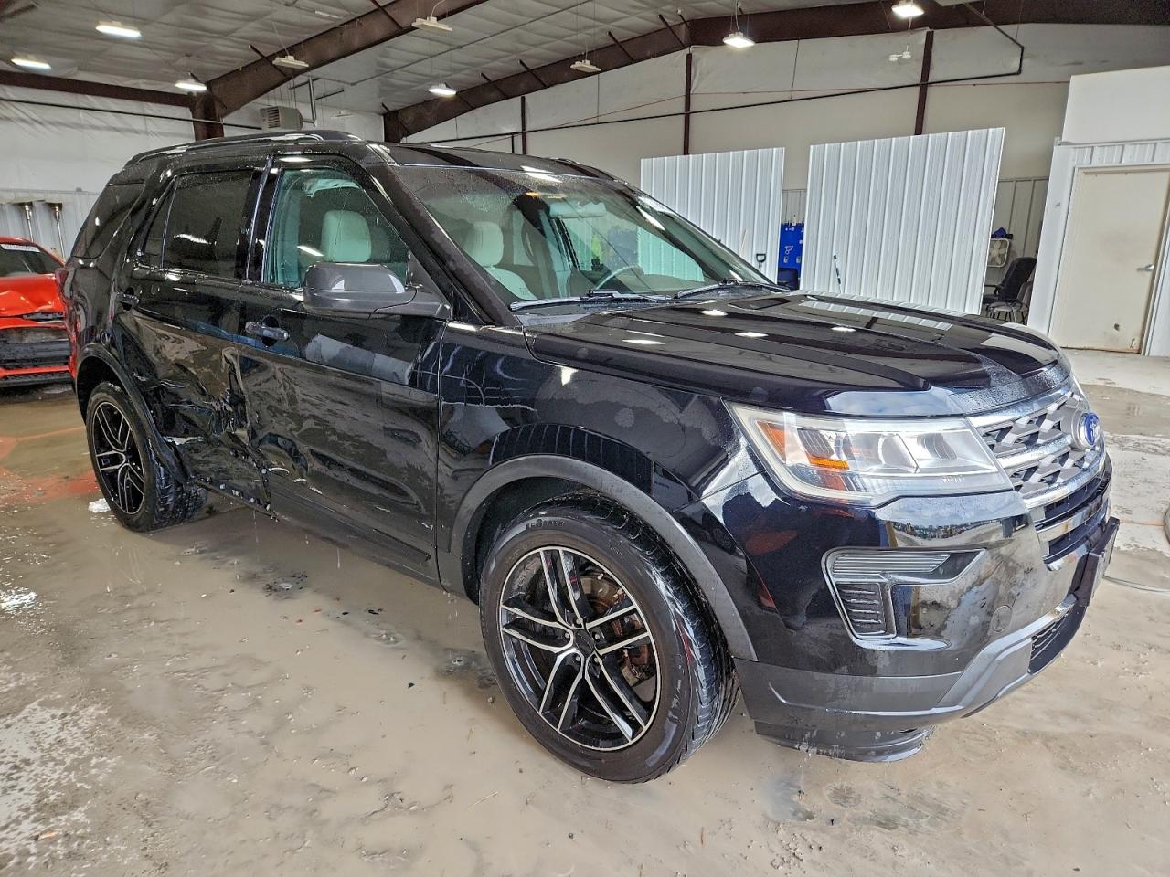 2018 FORD EXPLORER photo 4