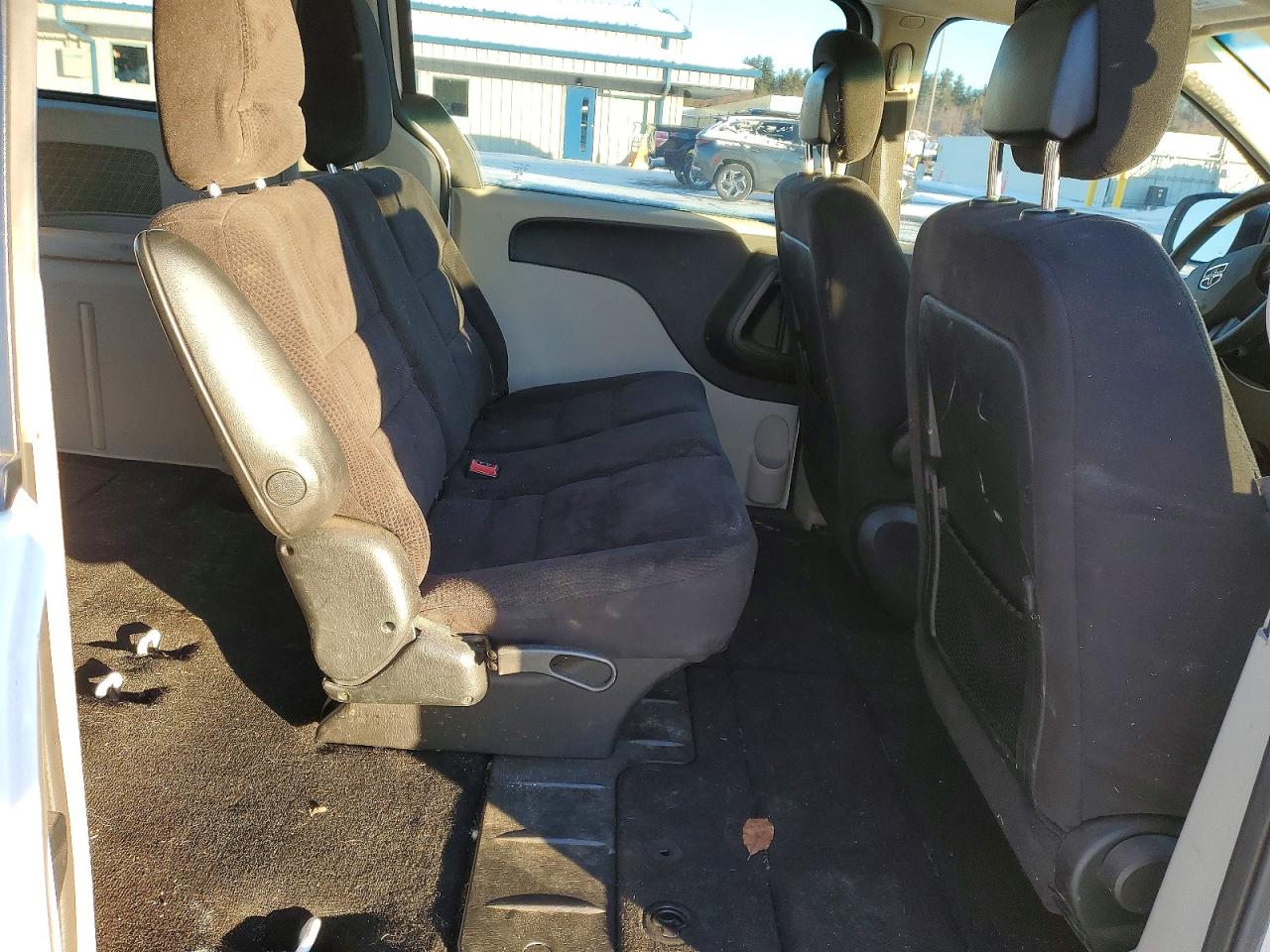 2015 DODGE GRAND CARAVAN SE photo 10