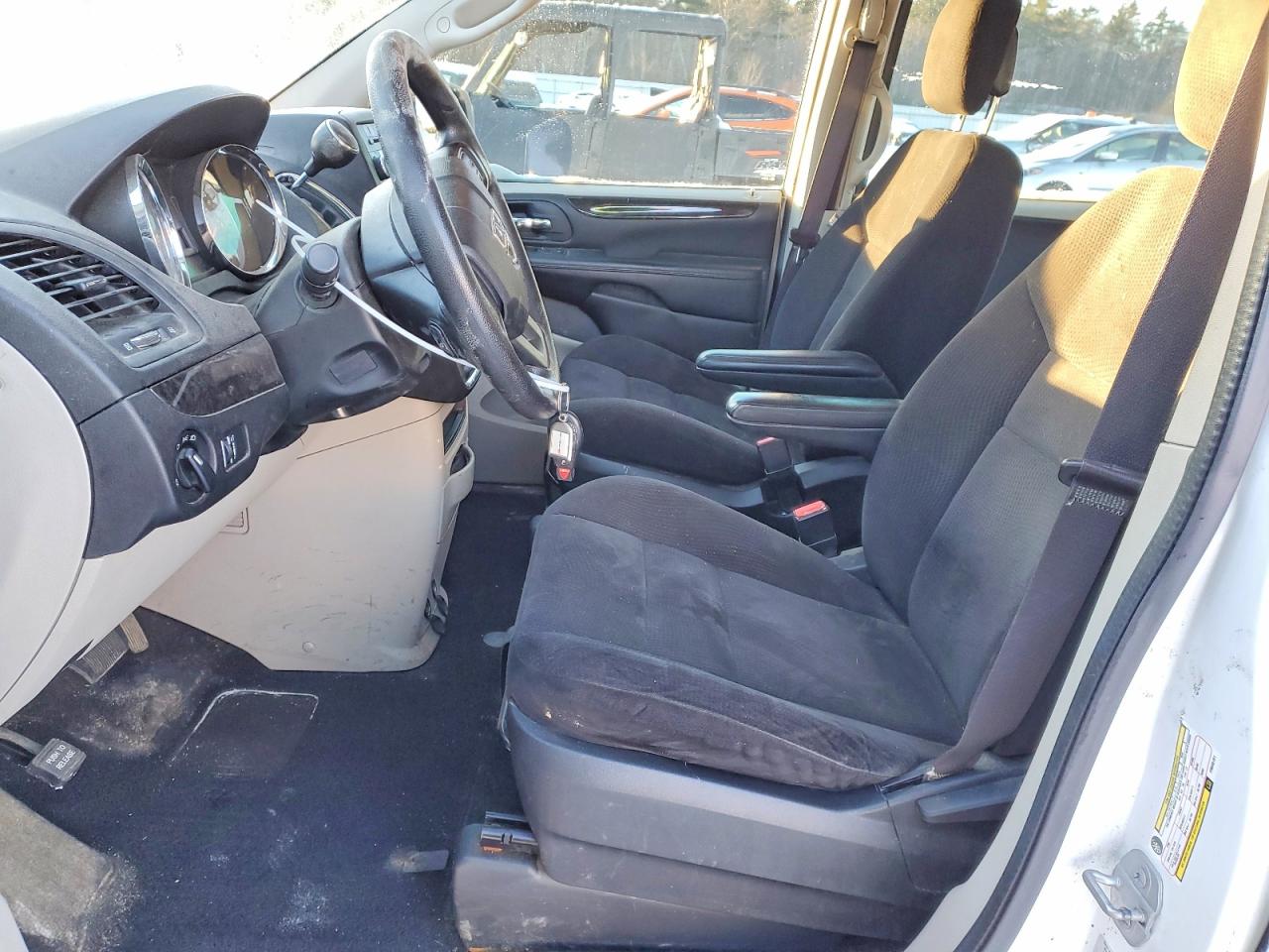2015 DODGE GRAND CARAVAN SE photo 7