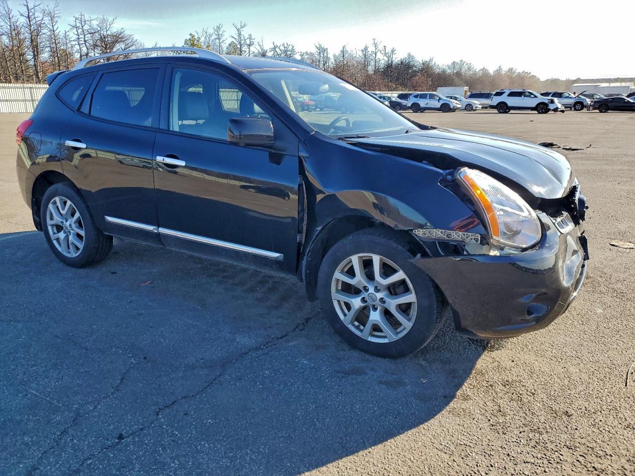 2013 NISSAN ROGUE S photo 4
