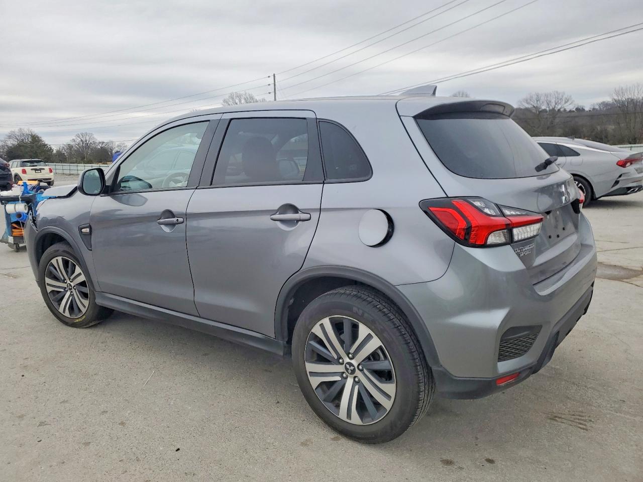 2024 MITSUBISHI OUTLANDER SPORT S/SE photo 2
