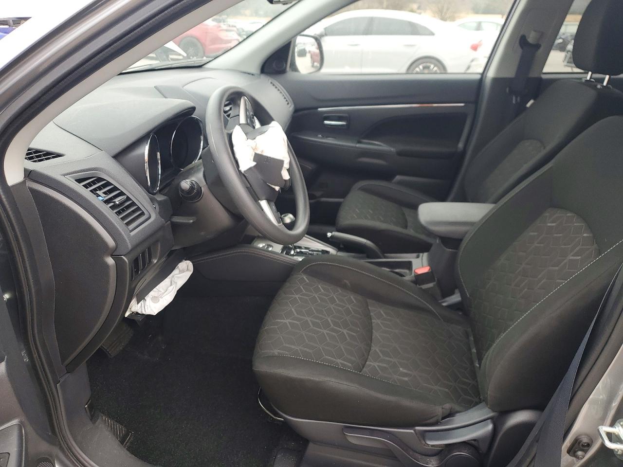 2024 MITSUBISHI OUTLANDER SPORT S/SE photo 7
