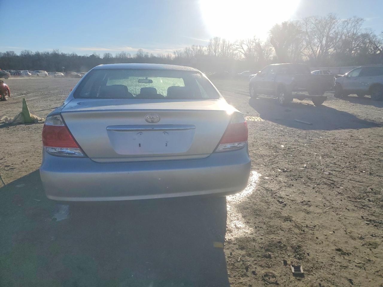 2006 TOYOTA CAMRY LE photo 6