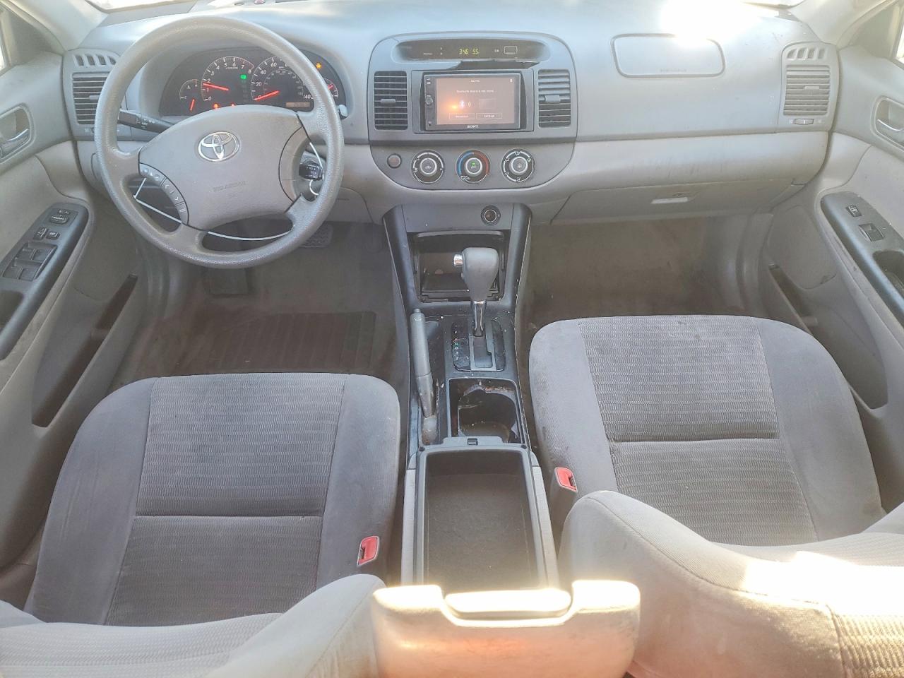 2006 TOYOTA CAMRY LE photo 8