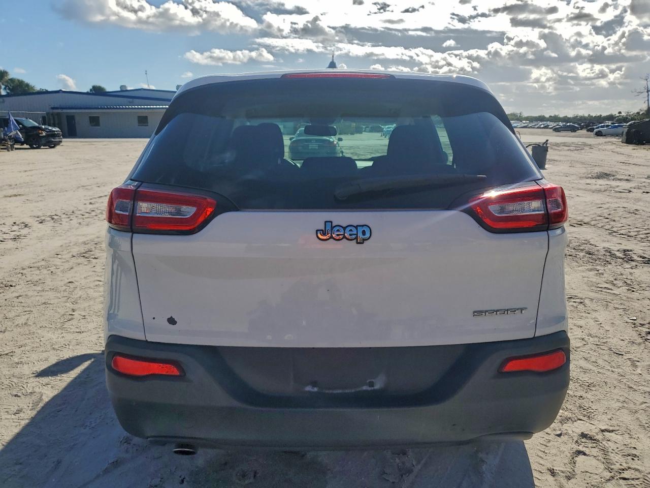 2016 JEEP CHEROKEE SPORT photo 6