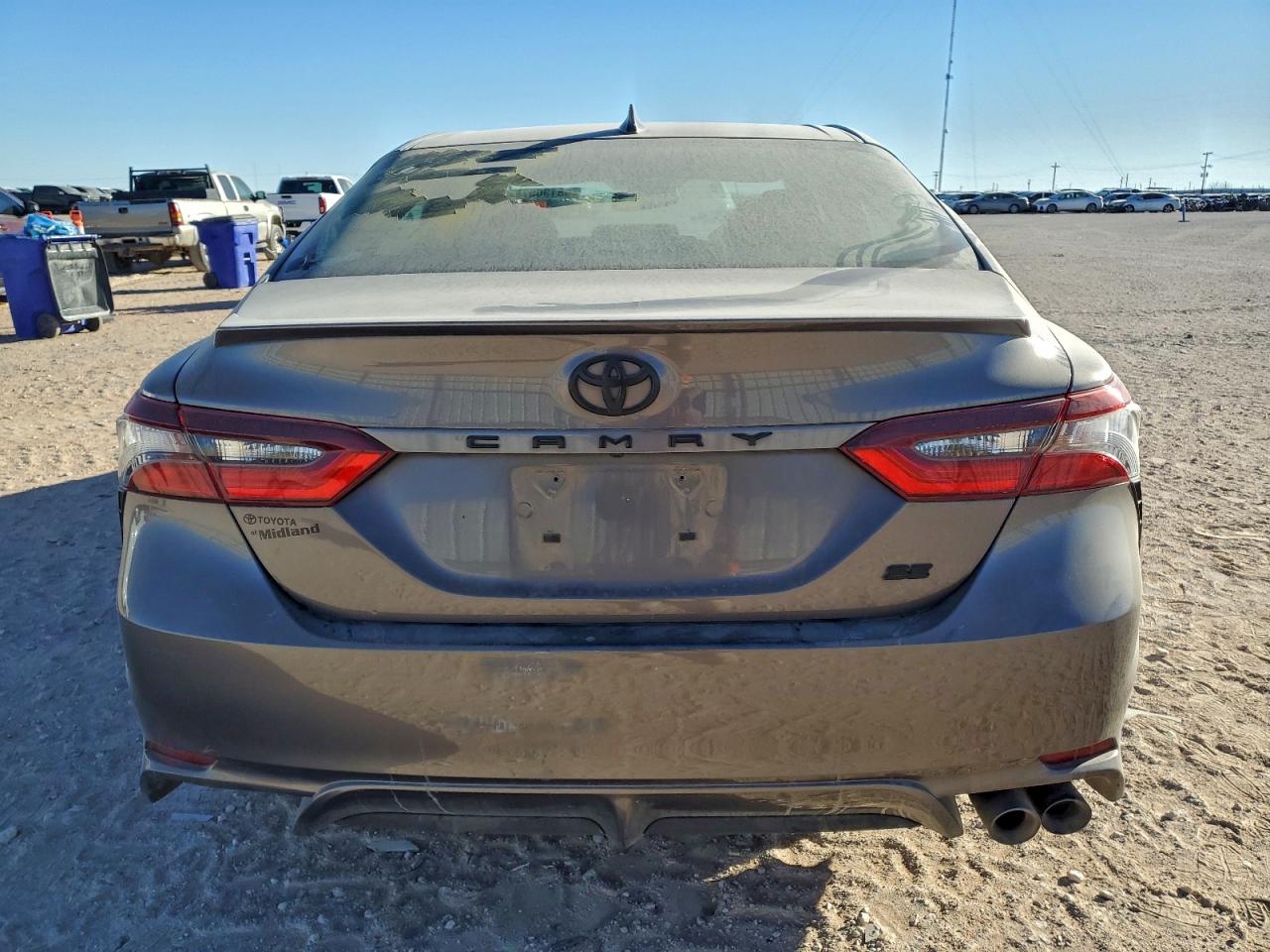 2021 TOYOTA CAMRY SE photo 6