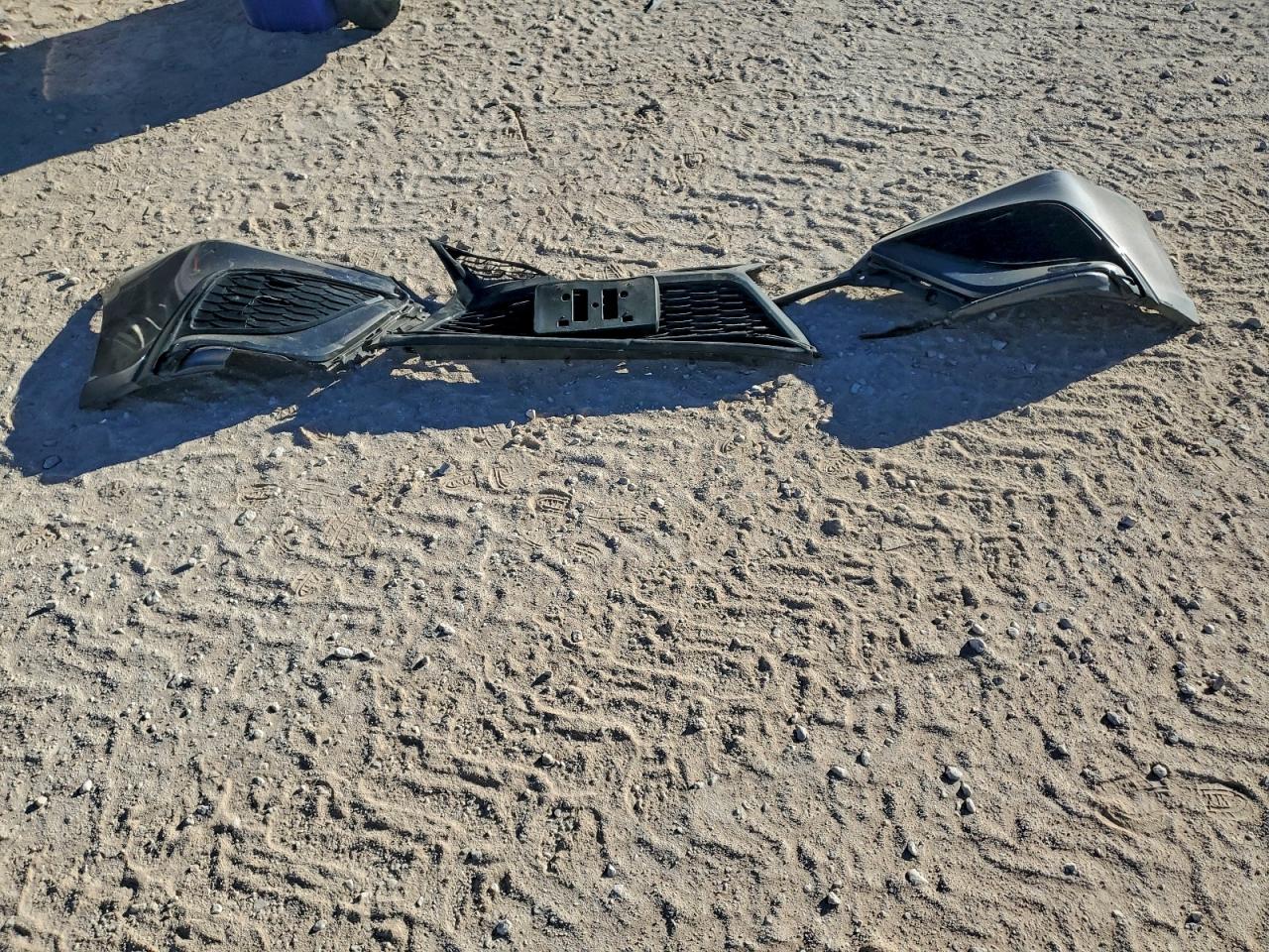 2021 TOYOTA CAMRY SE photo 12