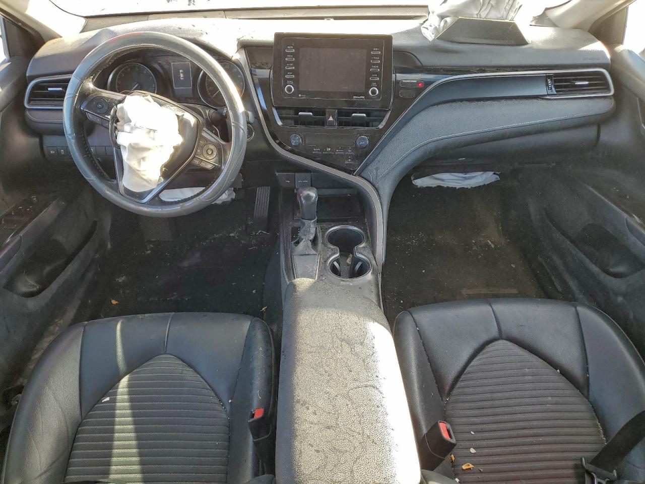 2021 TOYOTA CAMRY SE photo 8