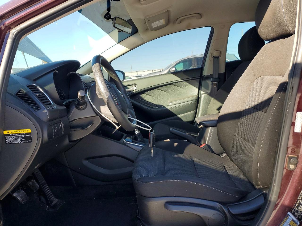 2017 KIA FORTE LX photo 7