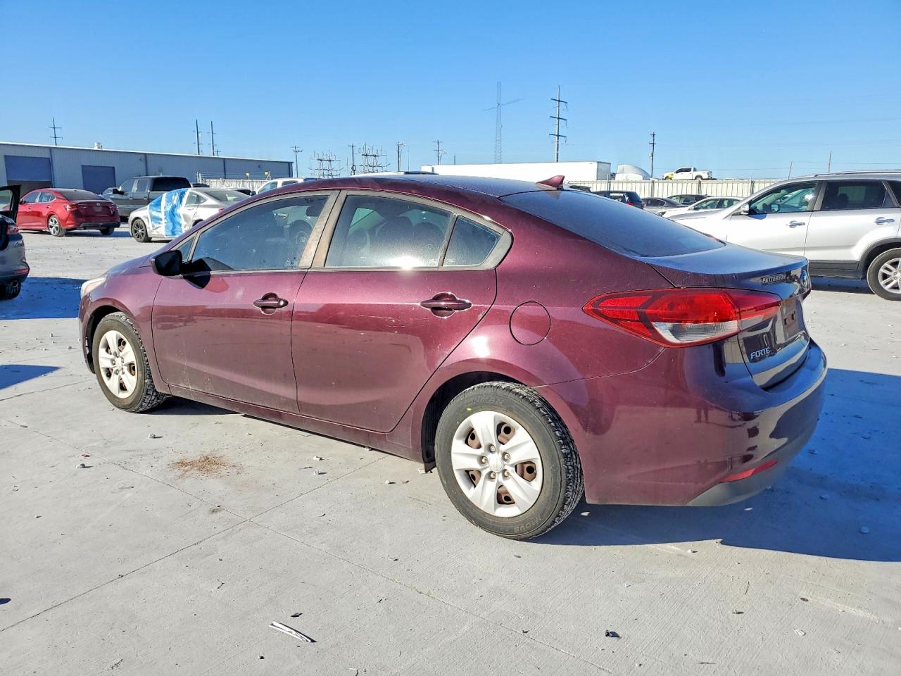 2017 KIA FORTE LX photo 2
