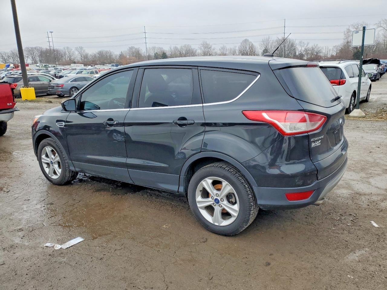 2015 FORD ESCAPE SE photo 2