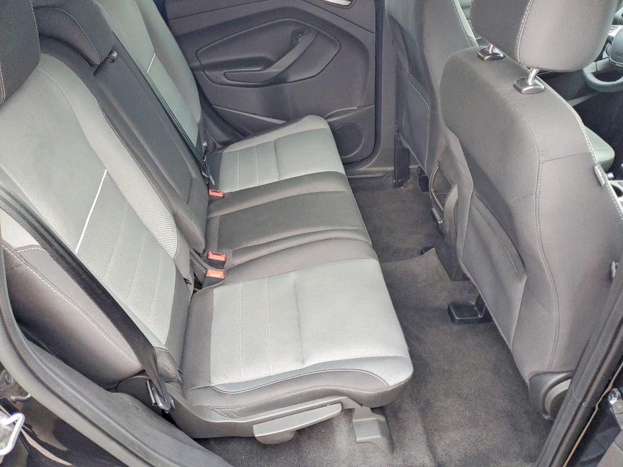 2015 FORD ESCAPE SE photo 11