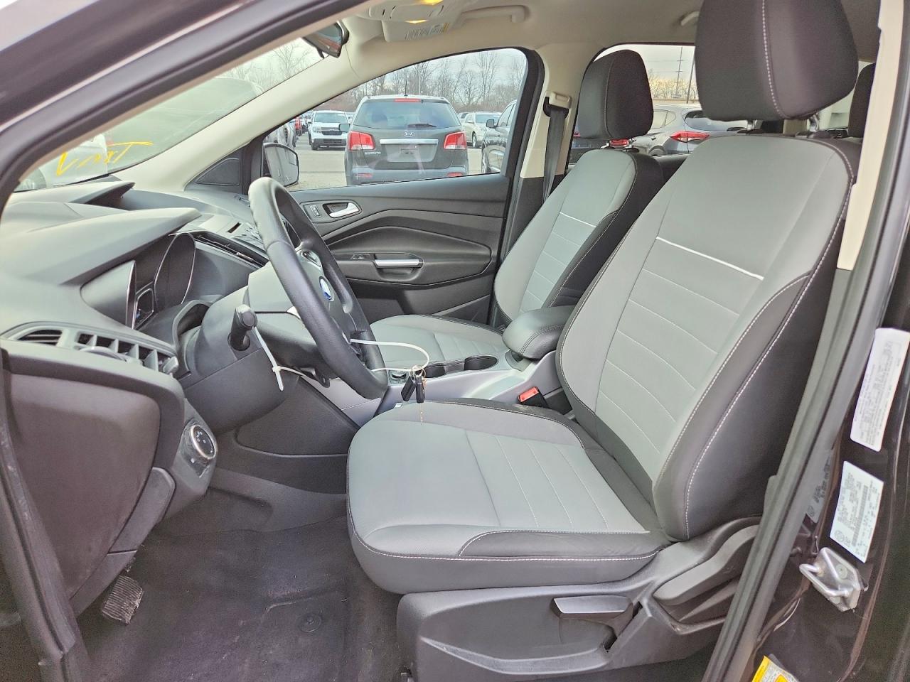 2015 FORD ESCAPE SE photo 7