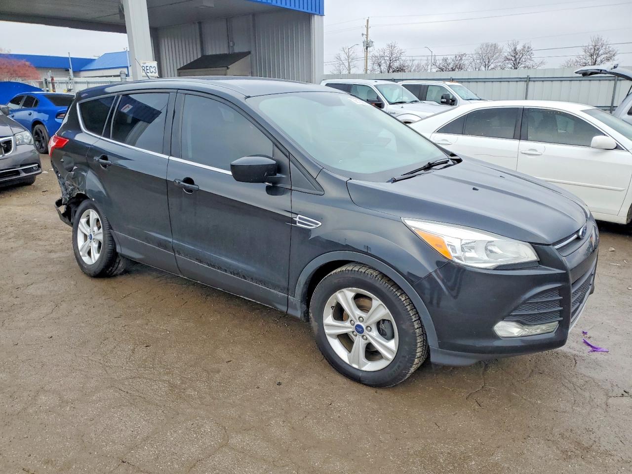 2015 FORD ESCAPE SE photo 4