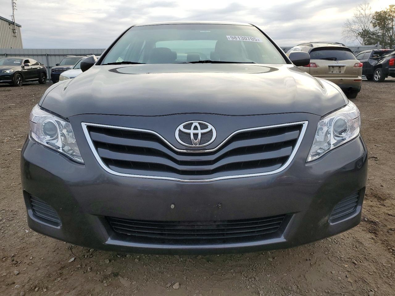 2010 TOYOTA CAMRY BASE photo 5