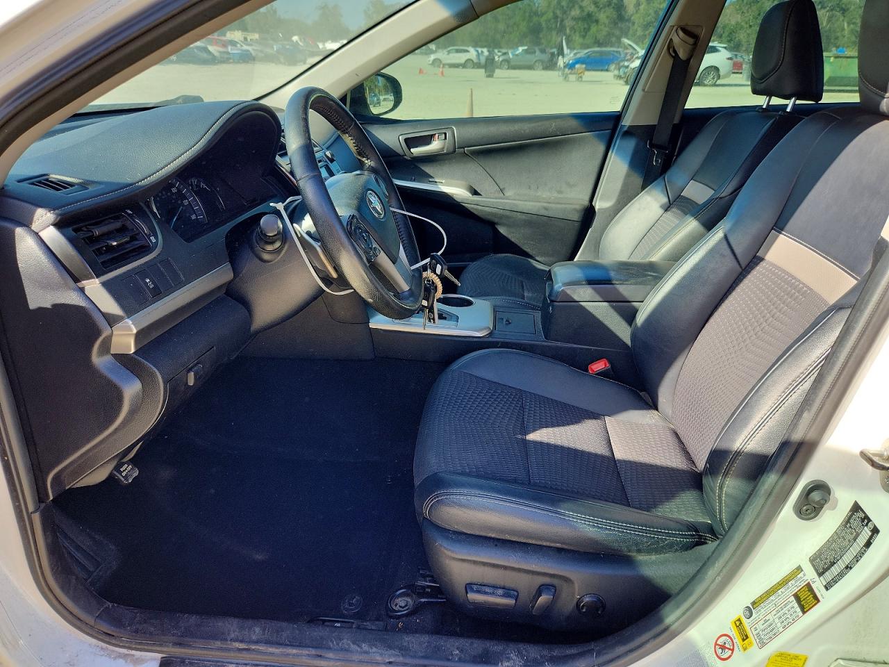 2013 TOYOTA CAMRY L photo 7