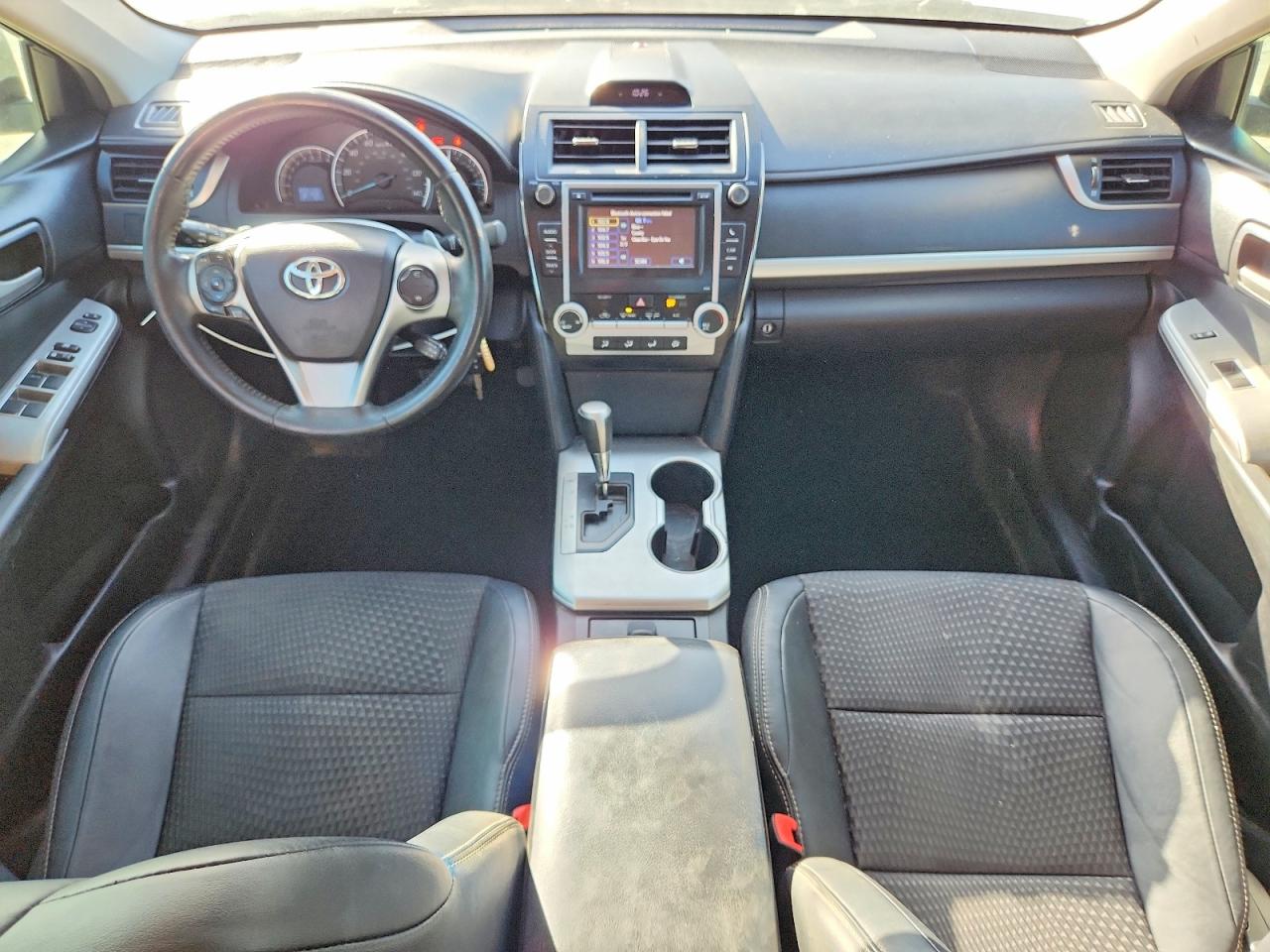 2013 TOYOTA CAMRY L photo 8
