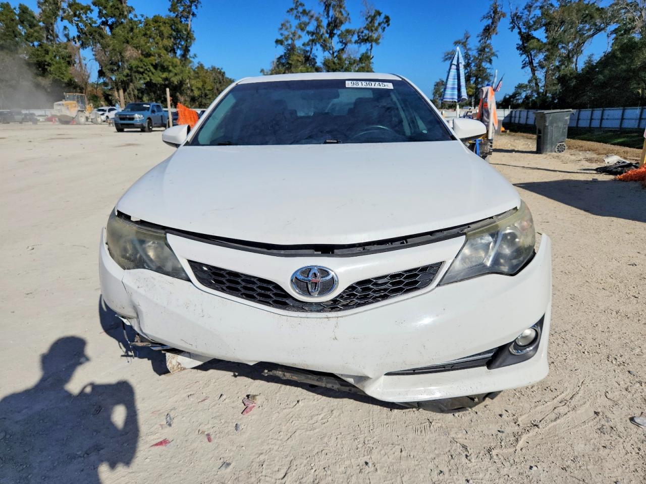 2013 TOYOTA CAMRY L photo 5
