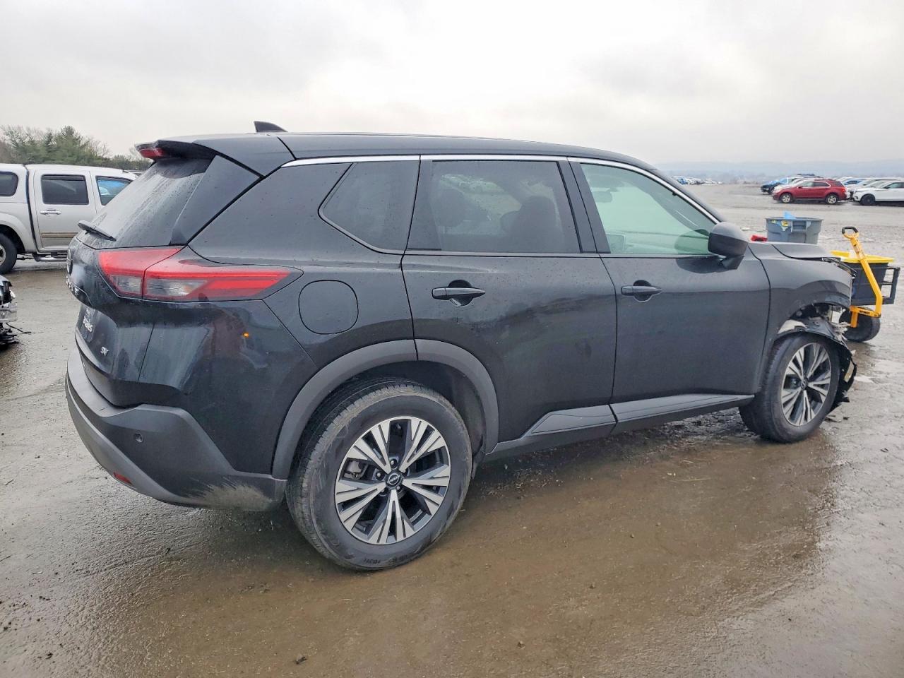 2023 NISSAN ROGUE SV photo 3