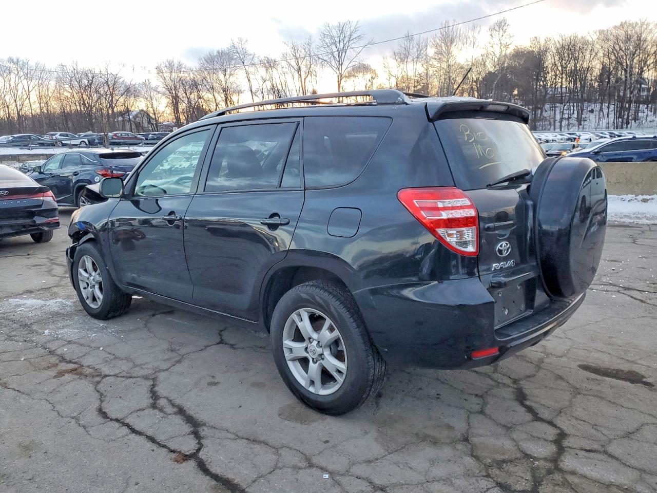 2012 TOYOTA RAV4 photo 2