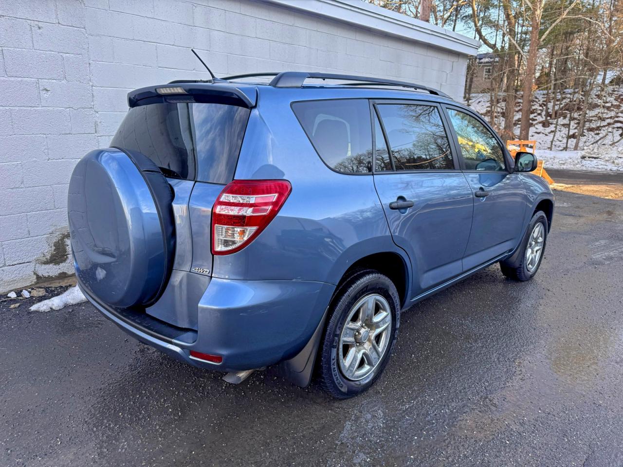 2012 TOYOTA RAV4 photo 4