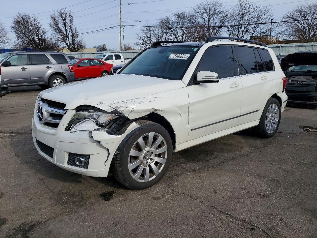 2012 MERCEDES-BENZ GLK