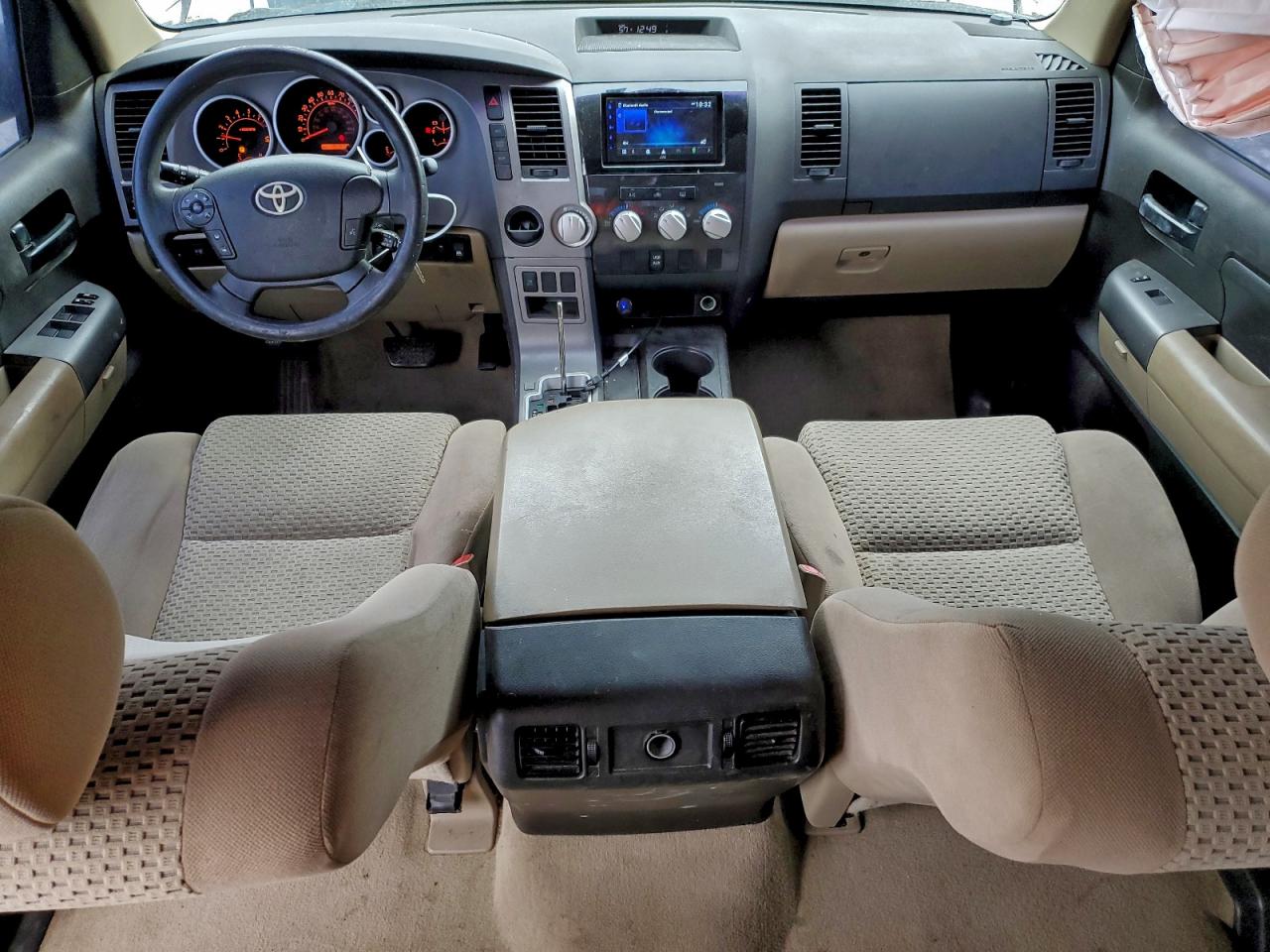 2011 TOYOTA TUNDRA CREWMAX SR5 photo 8