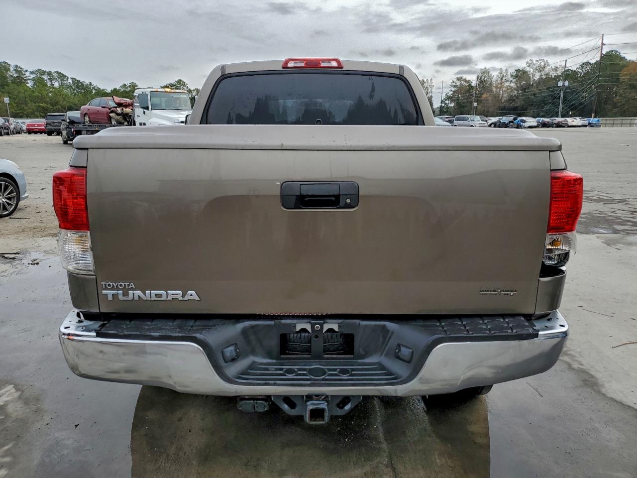 2011 TOYOTA TUNDRA CREWMAX SR5 photo 6
