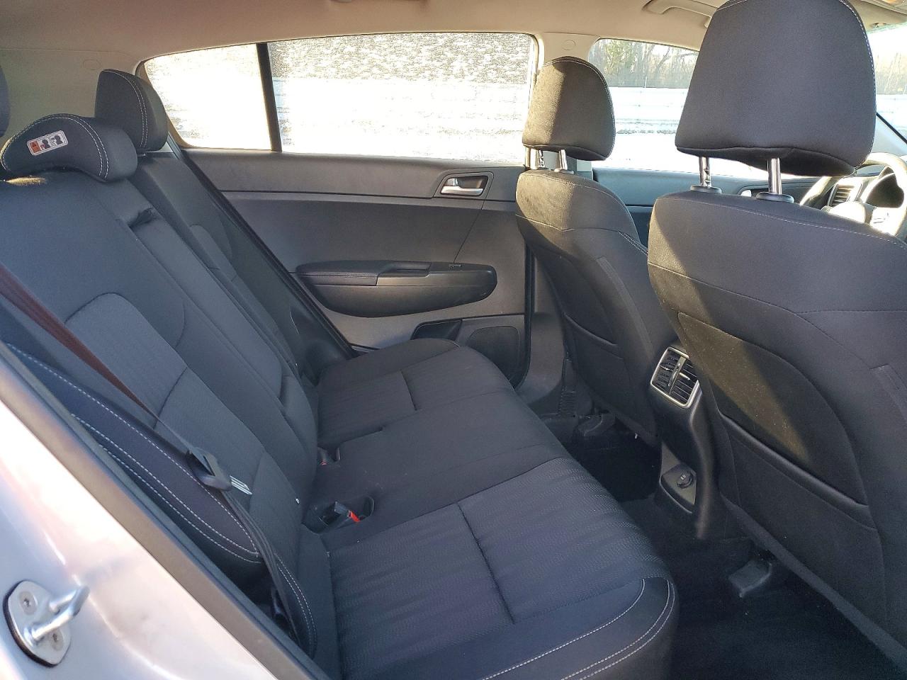 2017 KIA SPORTAGE LX photo 11