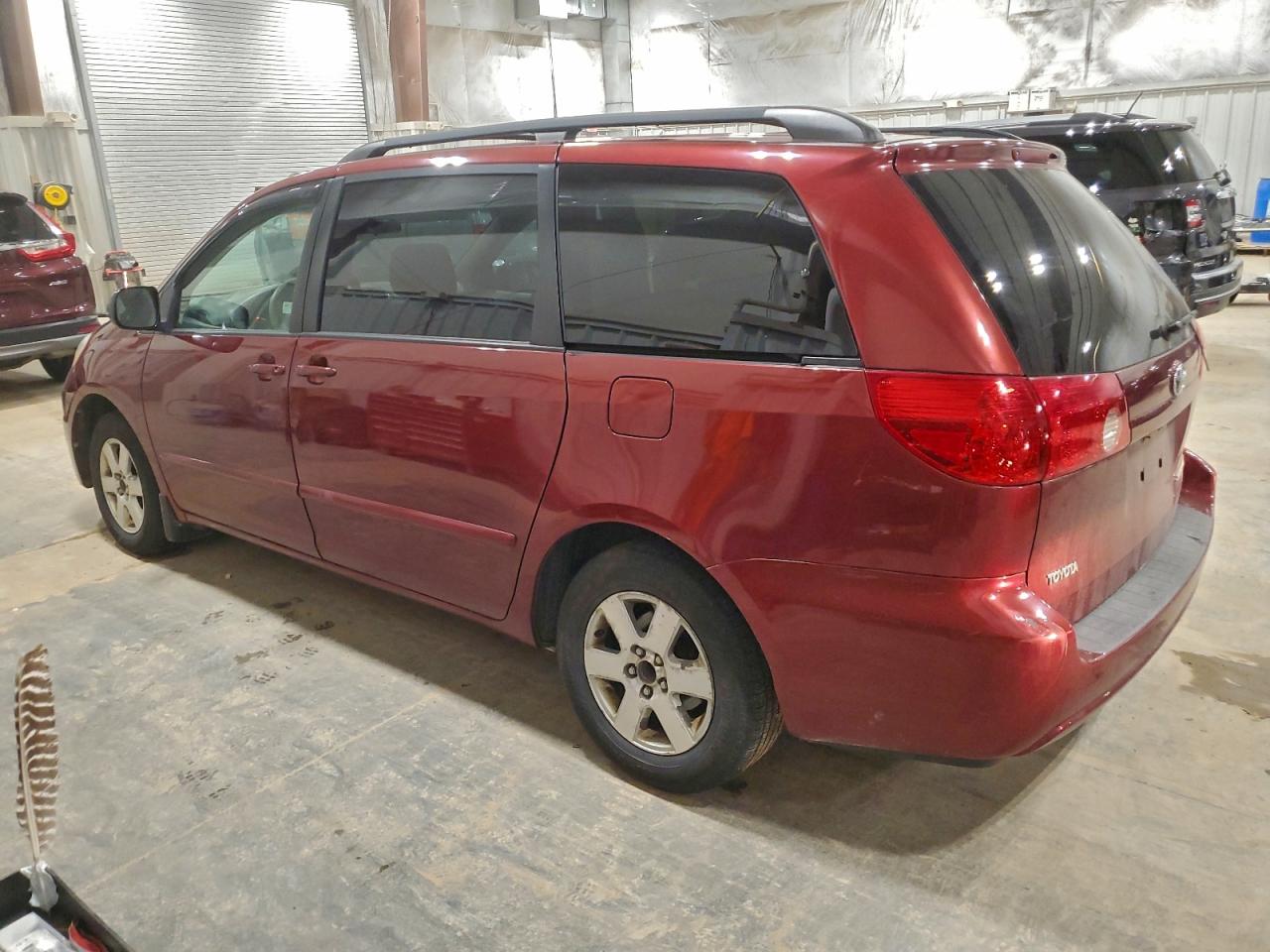 2008 TOYOTA SIENNA CE photo 2