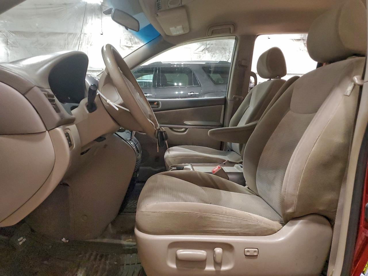 2008 TOYOTA SIENNA CE photo 7