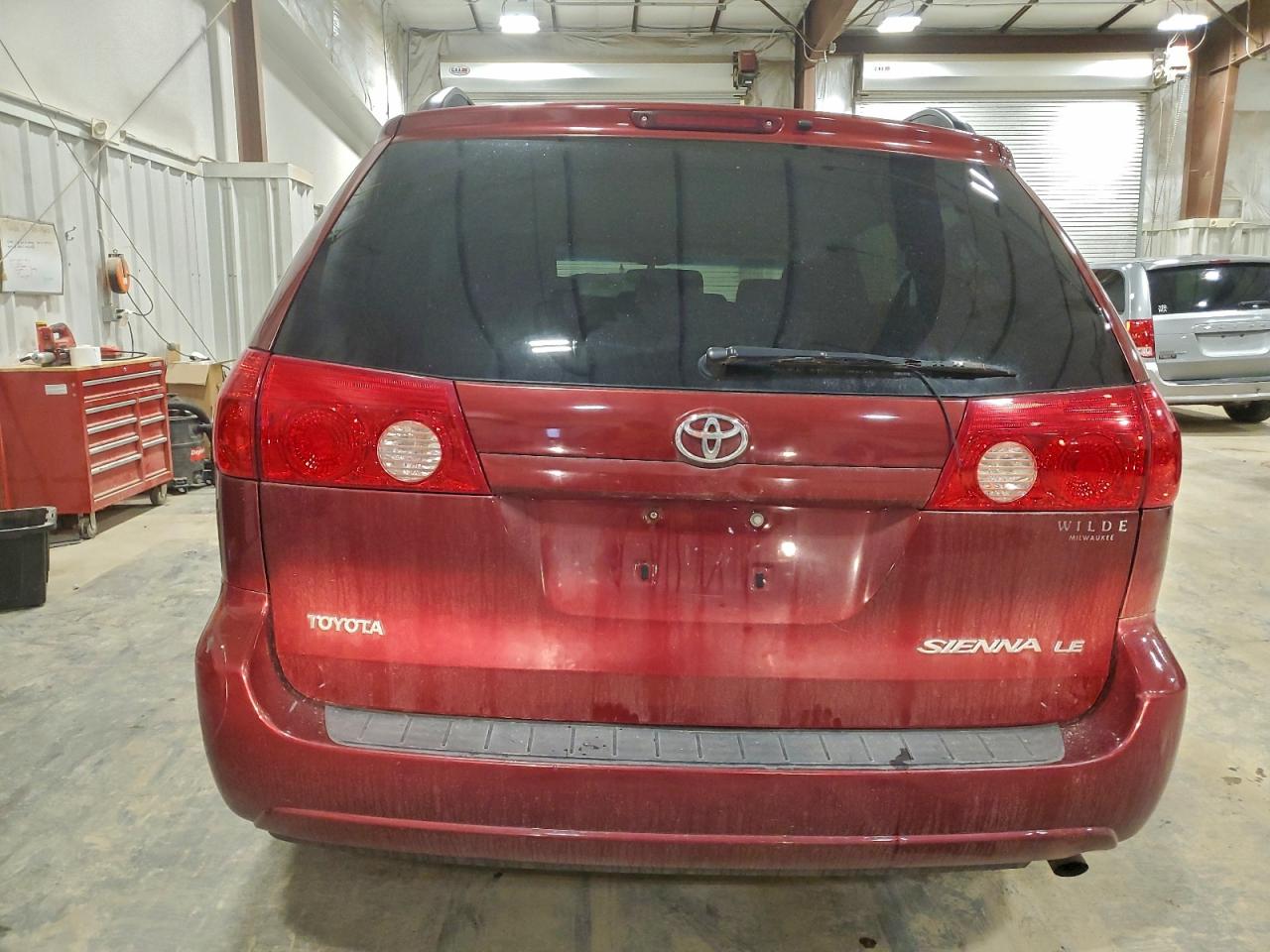 2008 TOYOTA SIENNA CE photo 6