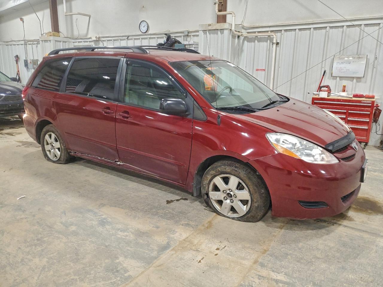 2008 TOYOTA SIENNA CE photo 4