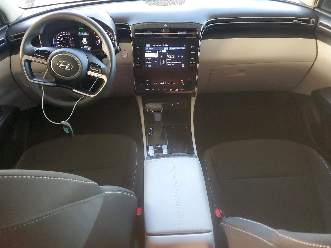 2024 HYUNDAI TUCSON SEL photo 8
