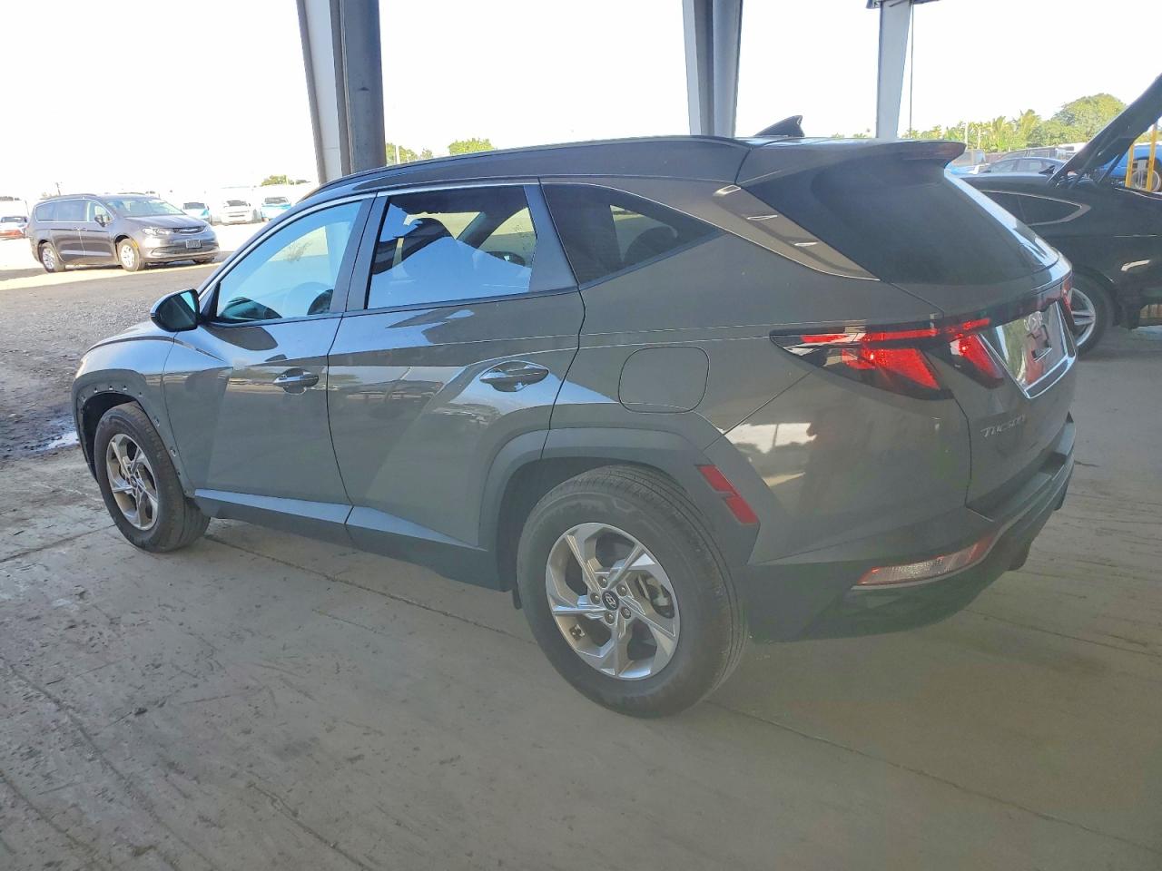 2024 HYUNDAI TUCSON SEL photo 2