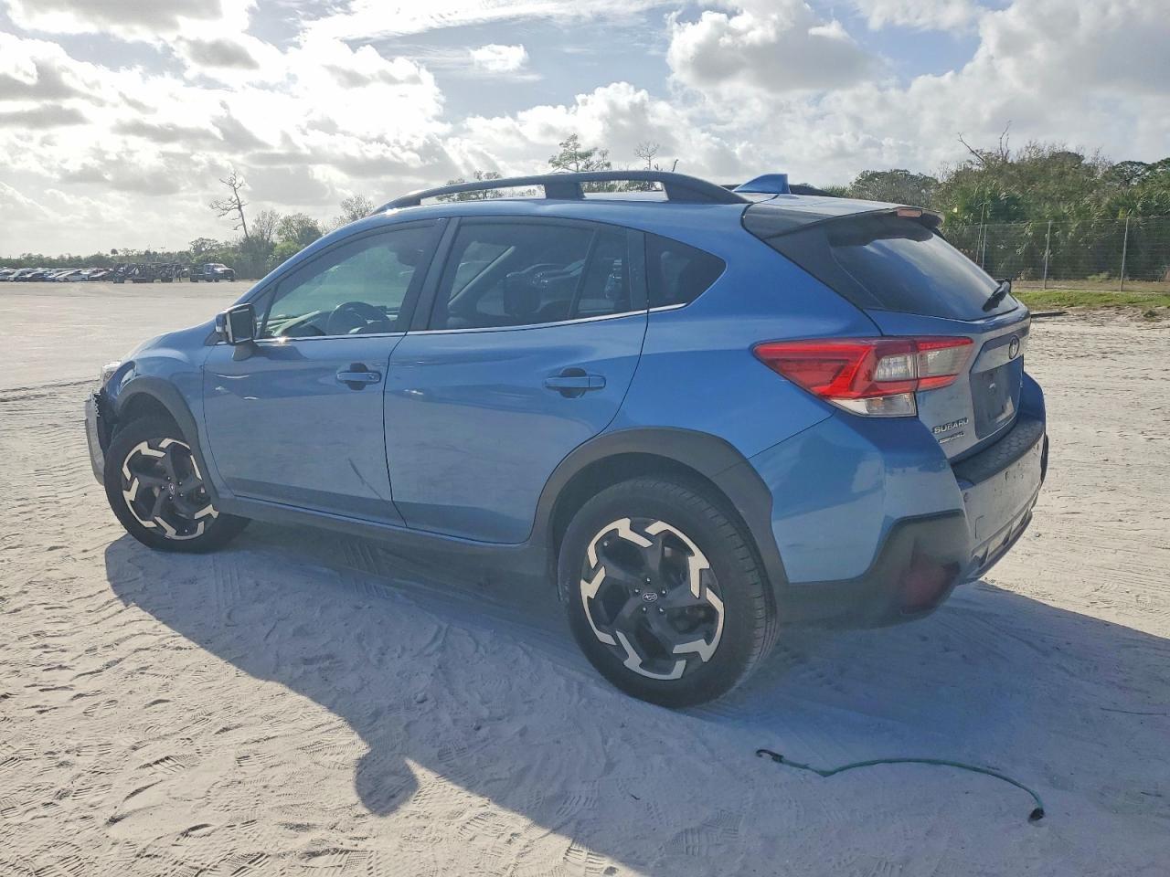 2021 SUBARU CROSSTREK LIMITED photo 2